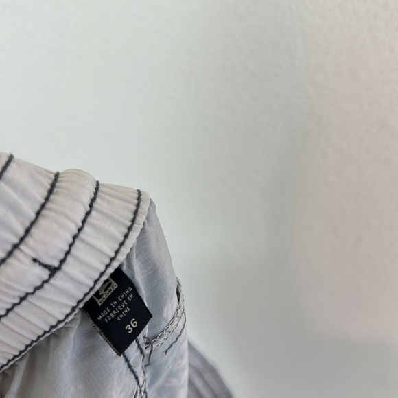 Globe Men’s Floral Swim Shorts - Picture 8 of 9